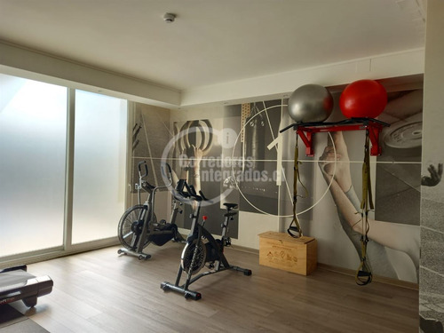 Venta Departamento Macul, Con Estacionamiento Y Termopanel