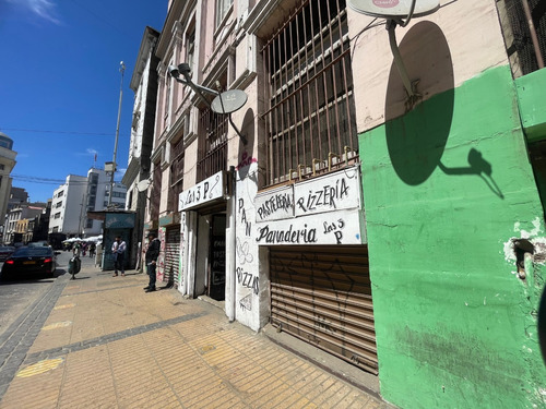 Amplio Local Comercial En Pleno Puerto De Valpso 250 Mts