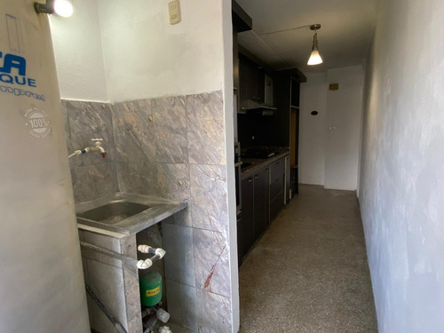 Imagen 7 de 19 de Alquiler Apartamento Resd. Lara, En La Av. Lara C/c Branger