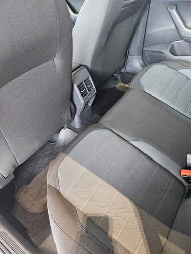 Volkswagen Nivus Comfortline 200 tsi at