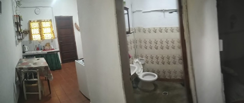 Casa Con Departamento Incluído ( Leer Descripción )