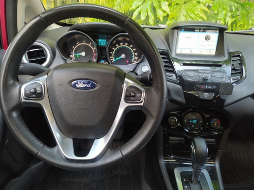 Imagen 11 de 14 de Ford Fiesta 2017 1.6 Titanium Sedan At