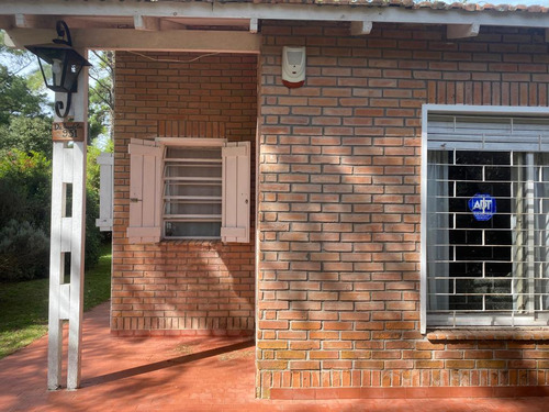 Ph En Av. De Las Artes Nº 931- Zona Viejo Golf- 3 Ambientes Con Playroom