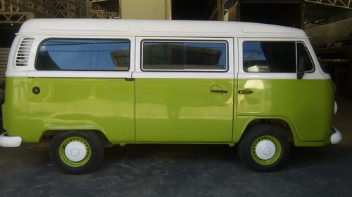 Imagem 1 de 7 de Kombi Passageiro 1999