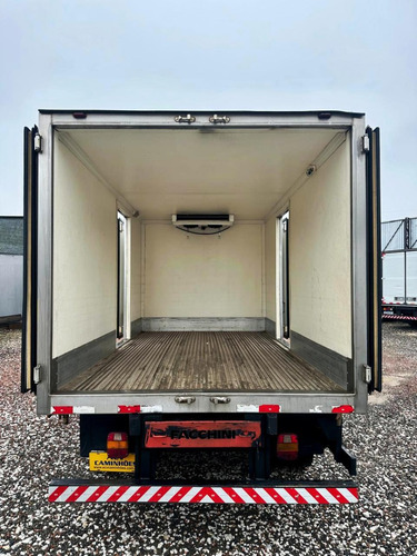 Ford Cargo 815 2007 Baú Refrigerado 4,00 Mts