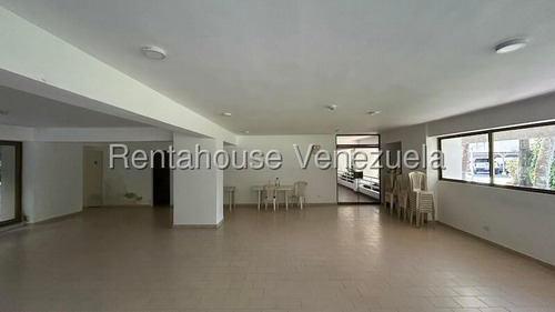 Apartamento Piso Bajo 143 M² 2h, 3b, 2p, Residencias Parque Urimare Con Piscina Pozo De Agua En Calle Cerrada En Venta En La Tahona Calle Cangilon Caracas