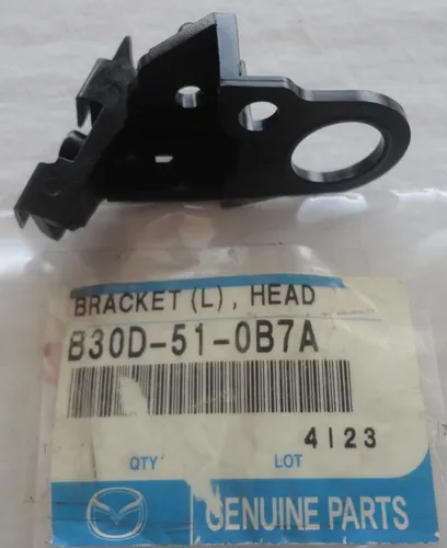 Soporte Faro Mazda 323 Piloto