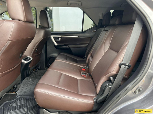Imagen 11 de 11 de Toyota Fortuner Srv 2019 At 4x4 Motor 2.8 Turbo Diesel
