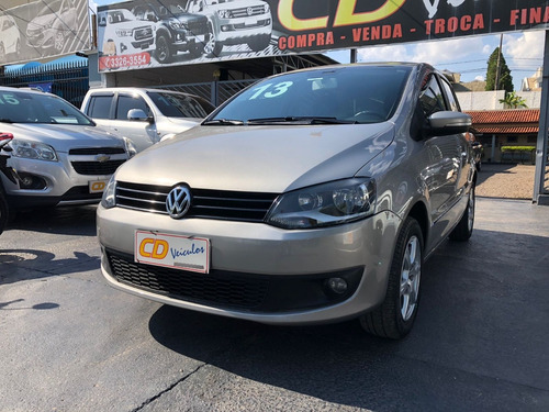 Volkswagen Fox 1.6 Vht Total Flex 5p