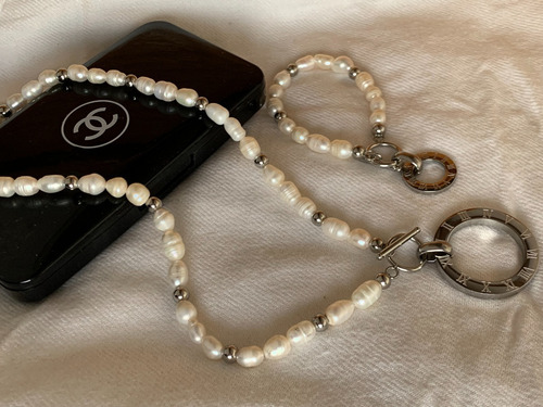 Imagen 4 de 6 de Conjunto Collar & Pulsera De Acero Con Perlas Cultivadas