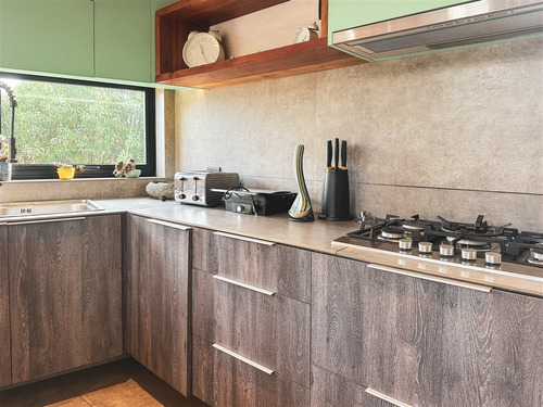 Moderna Casa De 4 Dorm. En Pichilemu Sector Punta De Lobos