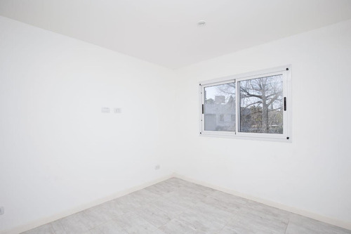 Dúplex En Venta - 2 Dormitorios 2 Baños - Pilar