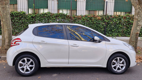 Peugeot 208 1.6 Allure Tiptronic