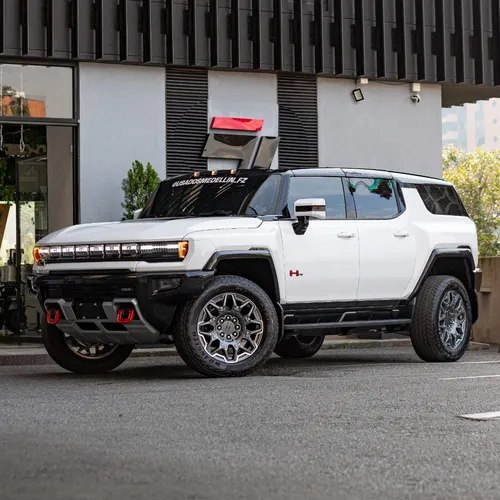 Hummer H3 Hev 2025
