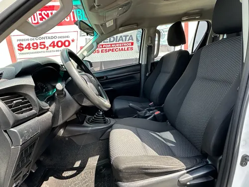 Toyota Hilux 2.7 Cabina Doble Sr Mt