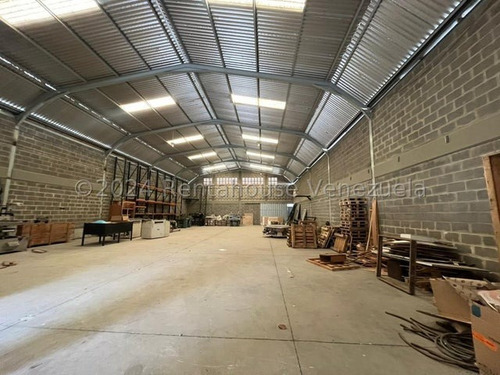 Francisco Rojas Norscia Rentahouse Vende, Galpón Industrial En Barquisimeto, En La Zona Industrial Ii, 2 4 - 2 0 7 0 4, Ideal Para Tu Empresa, Procesadora O Almacén, Llama Ya, Invierte Con Rentahouse