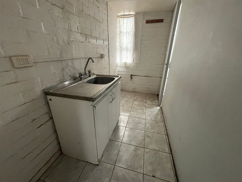 Departamento En Venta De 2 Dorm. En San Bernardo