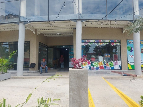 Imagen 3 de 5 de En Venta Local Comercial Ubicado En El Centro Comercial Country Mall Ve03-573cm-atov