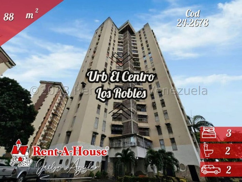 Apartamento En Venta Urb El Centro Res Los Robles 24-2678 Jja