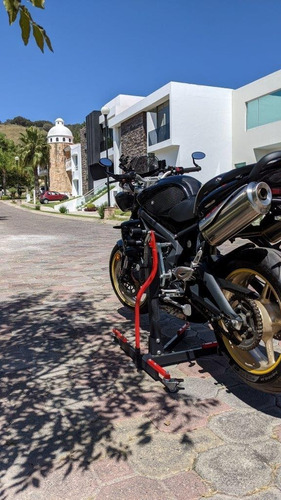 Imagen 8 de 10 de Triumph Street Triple 675r - 2012