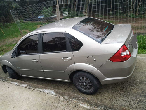 Ford Fiesta Sedan 1.6 Class