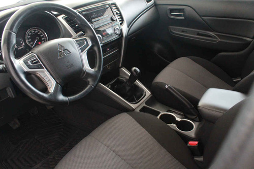 Imagen 9 de 15 de Mitsubishi L200 2021 4p Glx Doble Cabina 4x2 Gasolina