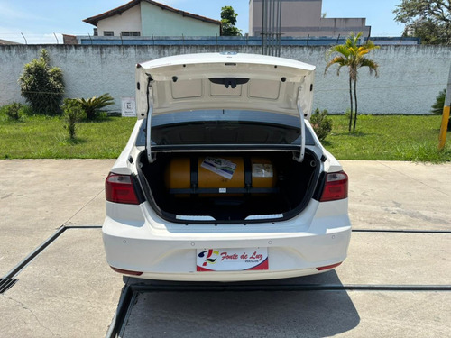 Volkswagen Voyage VOYAGE 1.6 MSI FLEX 8V 4P