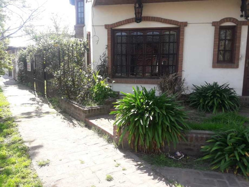 Imagen 3 de 14 de Permuta - Chalet De 4 Ambientes En Venta - Moron Sur