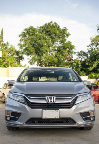 Imagen 2 de 8 de Honda Odyssey Touring V6 / 3.5 At 2018