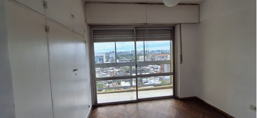 Dpto 3 Dormitorios En Alquiler, Dean Funes 1700, Córdoba
