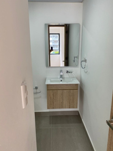 Imagen 7 de 16 de Apartamento De Alquiler En Hispanoamericana