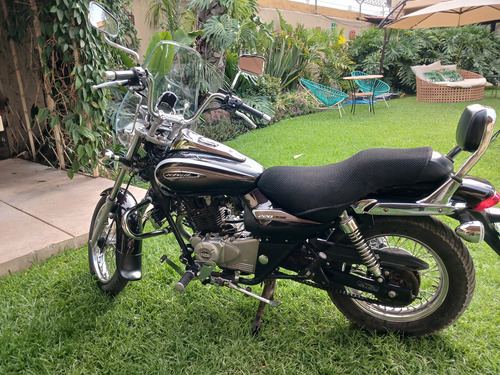 Moto Bajaj Avenger 220,