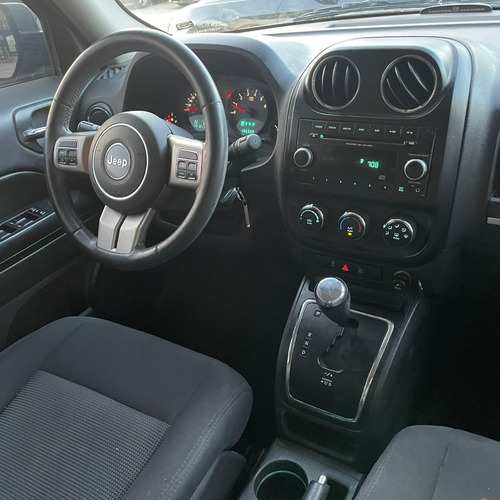 Imagen 12 de 17 de Jeep Patriot 2.4 Sport 4x4 170cv Atx