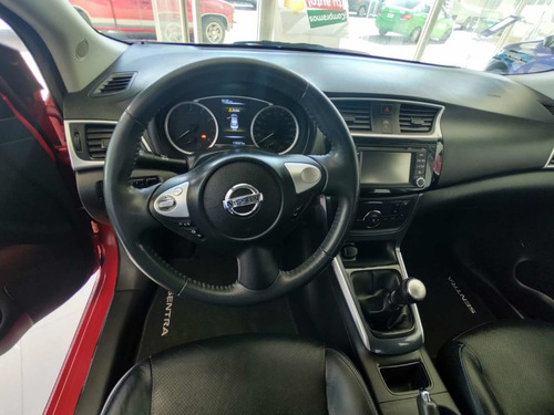 Imagen 11 de 13 de Nissan Sentra 2017 1.7 Sr Turbo Mt