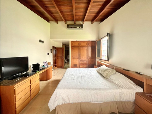 Se Vende Casa 460m2 5h/5b/4p Lomas De La Lagunita 6266
