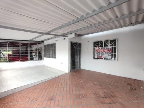 Casa En Arriendo En La Arboleda. Cod A30836