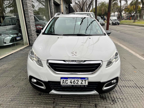 Imagen 2 de 12 de Peugeot 2008 2018 1.6 Allure