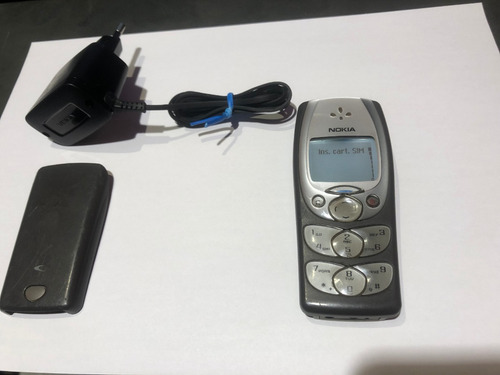 Teléfono celular Nokia 2300 Grey Color gris oscuro