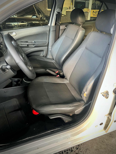Volkswagen Gol 1.0 Trendline Total Flex 5p