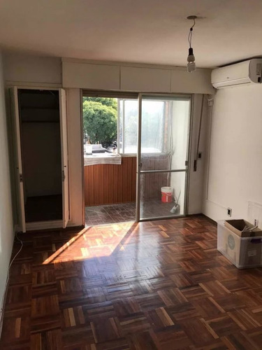 Imagen 10 de 11 de En Alquiler Alquiler Apto. Pta Carretas Con Garage A 1 Cuadra Del Shopping