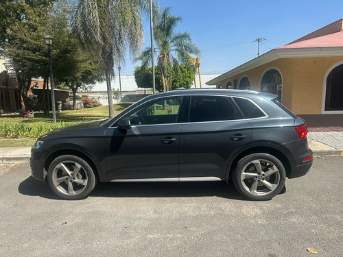 Audi Q5 2.0 L T Elite Dsg