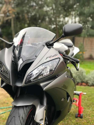 Yamaha R6