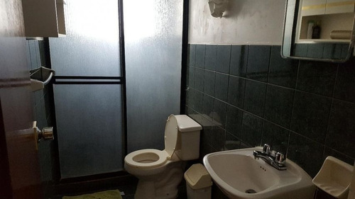 Imagen 14 de 28 de Venta De Casa En Colinas De Los Chaguaramos