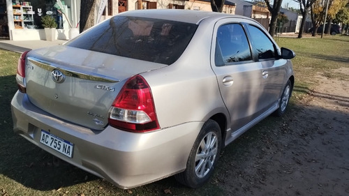 Toyota Etios 1.5 Sedan Xls