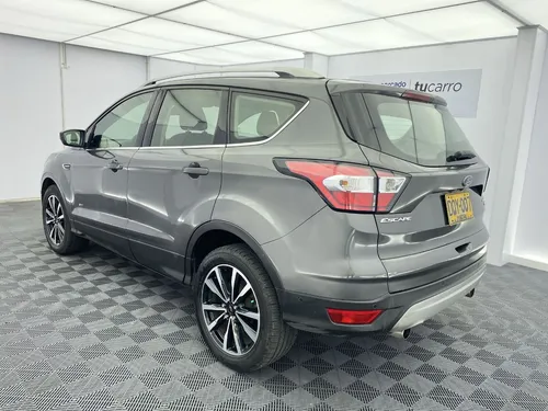 Ford Escape 2.0 Titanium 245 hp