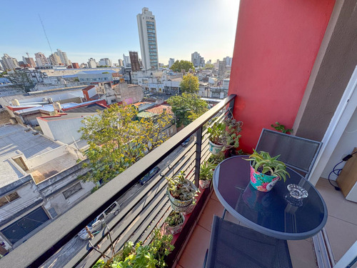 Departamento 3 Ambientes Con Dos Balcones Al Frente En Venta - Pringles 44 - Lanús Oeste