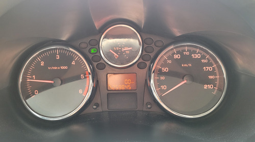 Peugeot 207 1.4 Sedan Hdi Xt