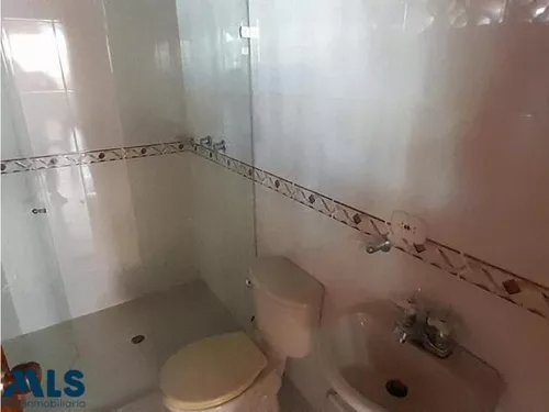 Casa Amplia En Sector Tranquilo(mls#242432)