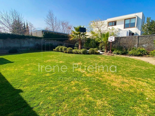 Imagen 2 de 3 de Condominio, Casa Venta 5 Dormitorios Trapenses Lo Barnechea