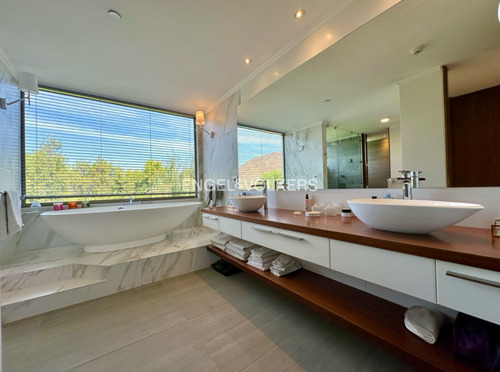 Espectacular Casa En Venta, Las Brisas